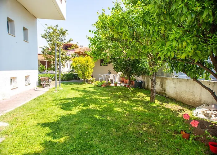 Nikoleta House * Vrasná